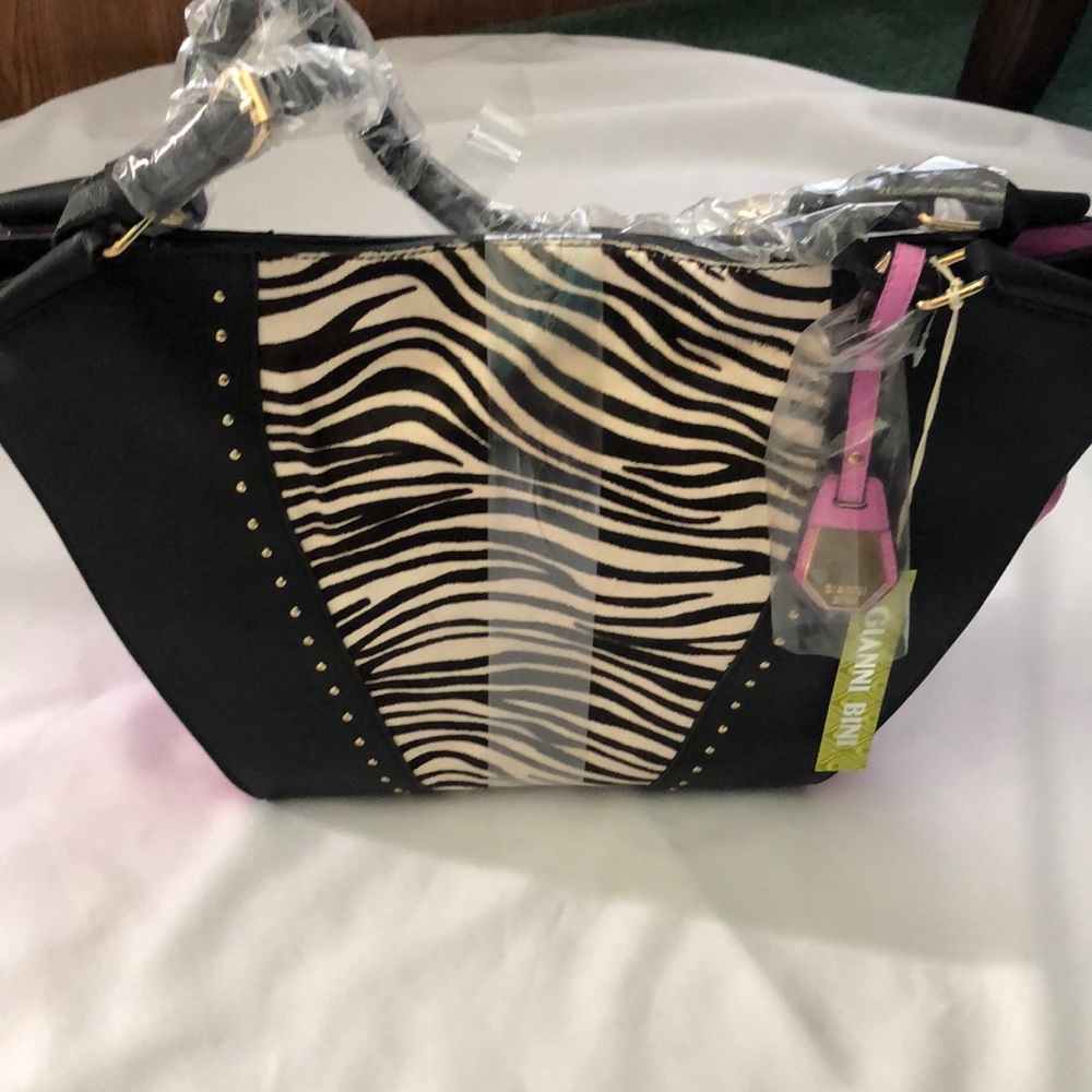 Gianni Bini Tote brand new - Picture 1 of 2